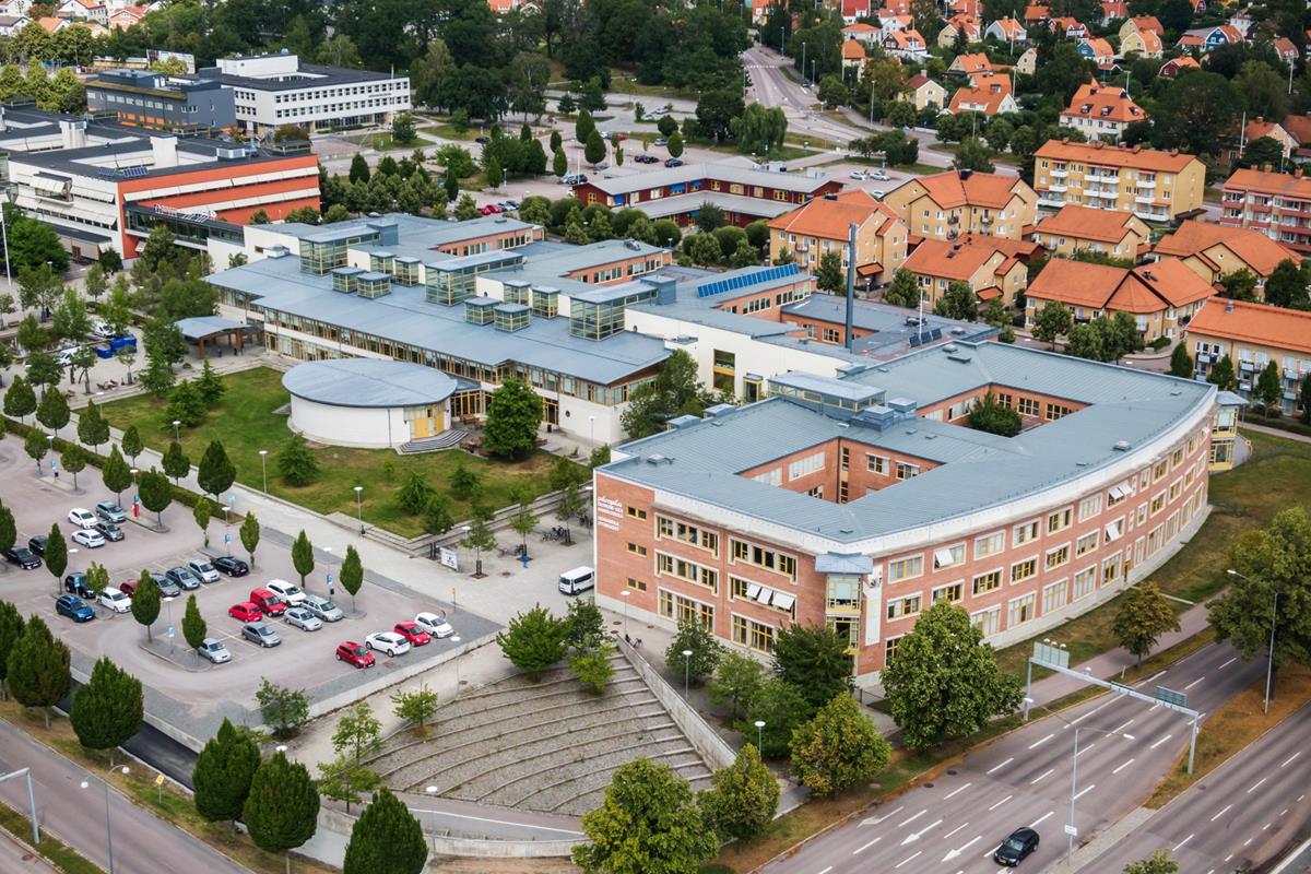Assemblin i multitekniskt projekt med fokus på återbruk
