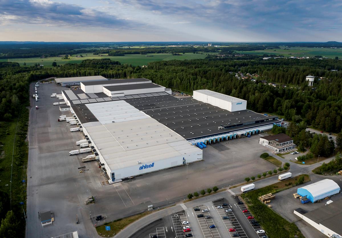 Assemblin utför el- och säkerhetsinstallationer vid Ahlsells uppgraderade logistikcentrum