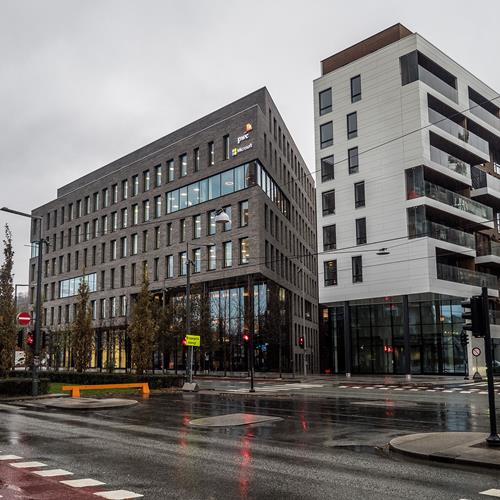 Sørger for sikkerheten til Microsoft og PWC